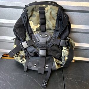 Vintage Y2K Green Oakley Camo Backpack Tactical Heavy Duty Outdoor Gear